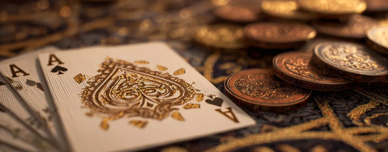 عجلة روليت تدور مع رقائق الرهان